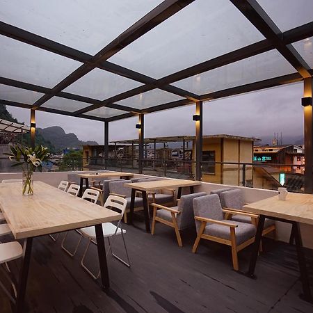Travel Of Swan International Hostel Zhangjiajie Exterior photo